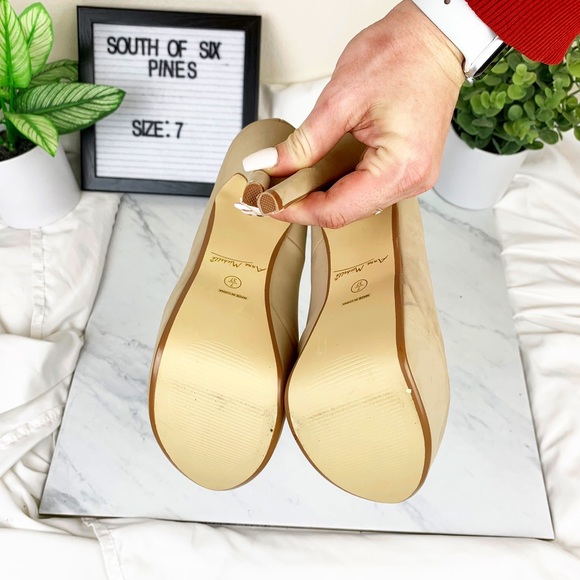 Anne Michelle tan pumps - Picture 5 of 6